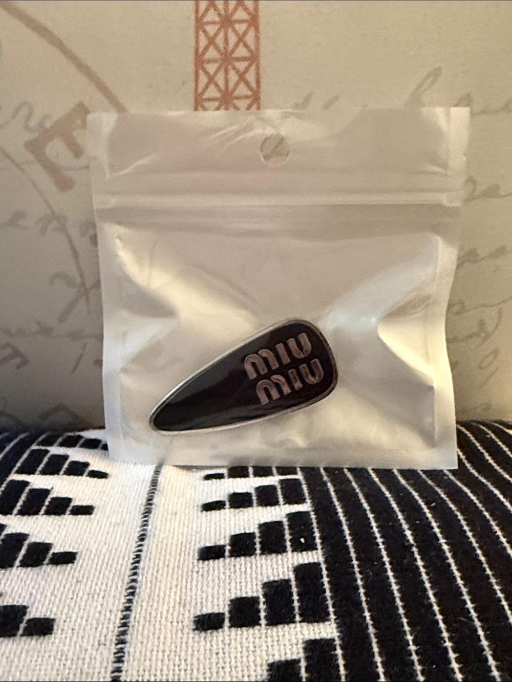 Miu Miu Black and Silver Logo Aligator cliphair